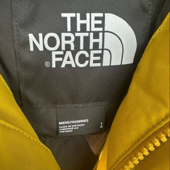 The North Face Bomber Coat New With Tags Gold Color Size Large - Picture 5 of 7